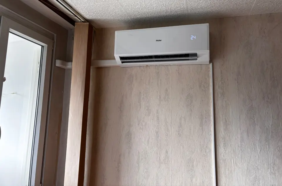 Haier beltéri egység szobában